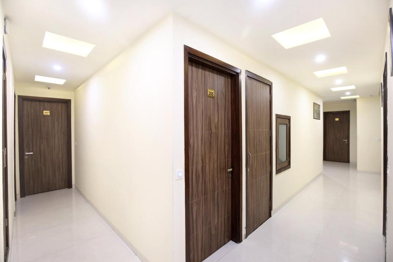 Capital O 8510 Welcome Inn 阿姆利则 外观 照片
