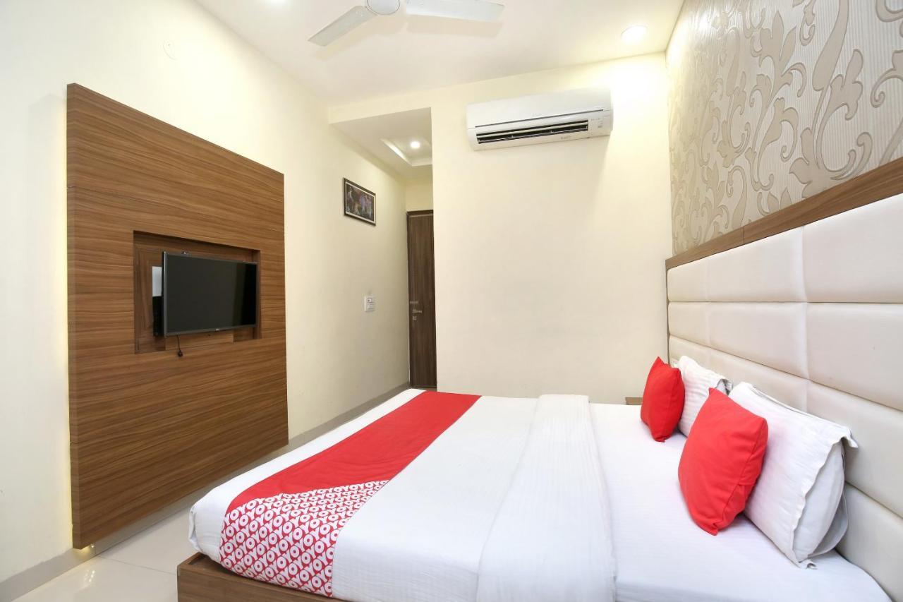 Capital O 8510 Welcome Inn 阿姆利则 外观 照片