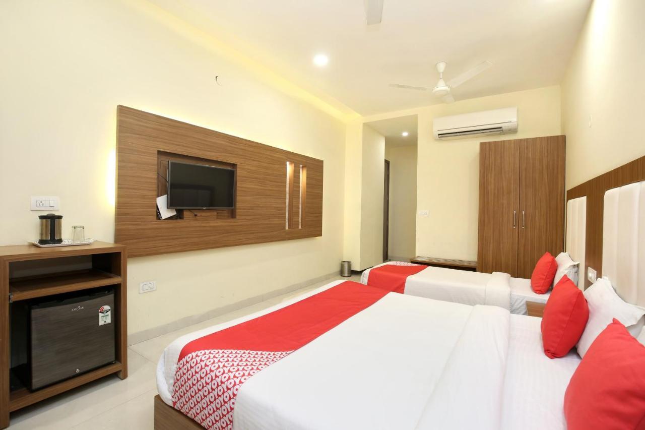 Capital O 8510 Welcome Inn 阿姆利则 外观 照片