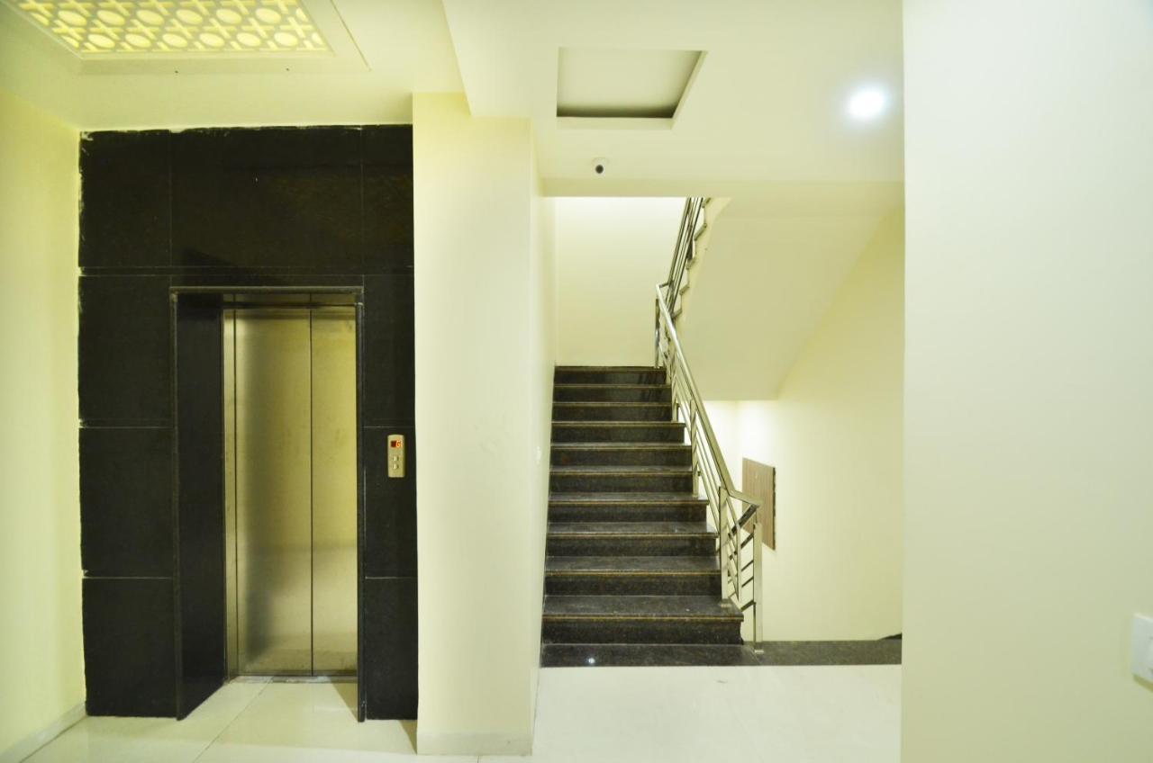 Capital O 8510 Welcome Inn 阿姆利则 外观 照片