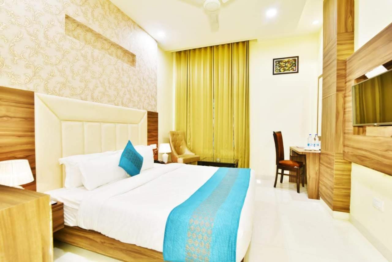 Capital O 8510 Welcome Inn 阿姆利则 外观 照片