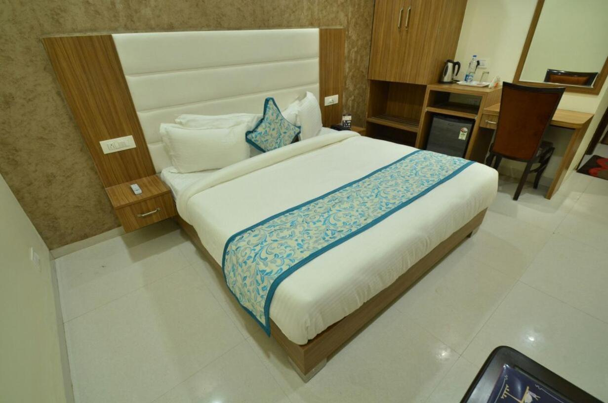 Capital O 8510 Welcome Inn 阿姆利则 外观 照片