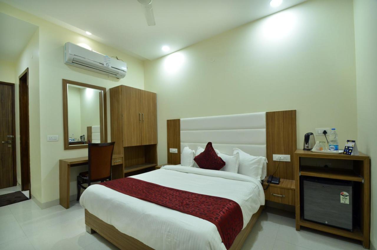Capital O 8510 Welcome Inn 阿姆利则 外观 照片